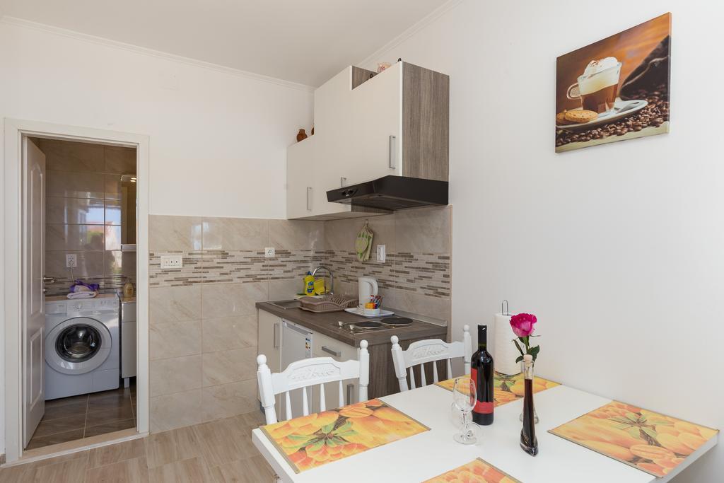 Apartments Olive Mlini Exterior photo