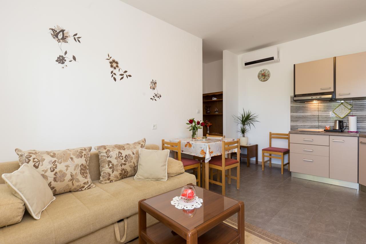 Apartments Olive Mlini Exterior photo